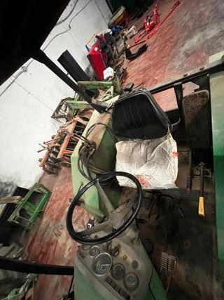 TRACTOR JHON DERRE 2300 CON PALA TENIA.