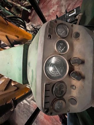 TRACTOR JHON DERRE 2300 CON PALA TENIA.