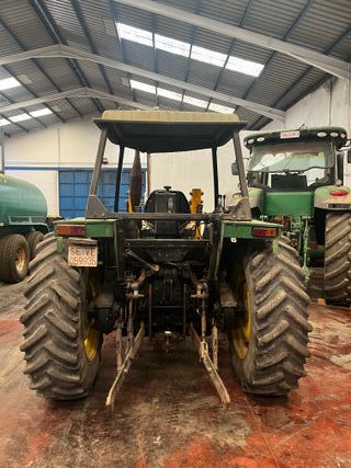 TRACTOR JHON DERRE 2300 CON PALA TENIA.