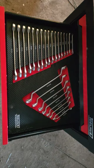 Carro de herramientas nuevo sin estrenar