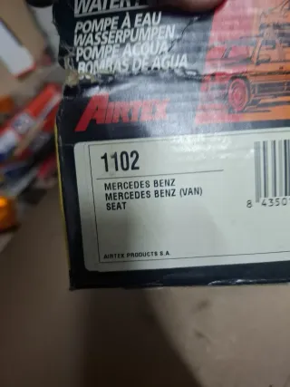 Bomba de Agua Mercedes W109, W111, W114