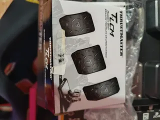 Volante Thrustmaster T300 GT + pedali T-LCM