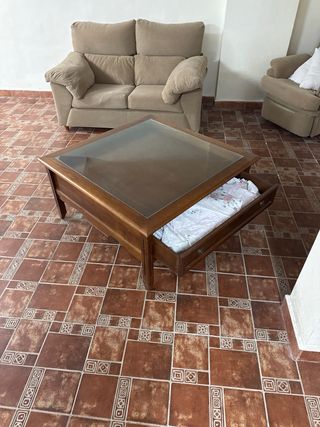 Mesa de centro madera y cristal con cajón
