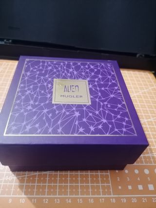 Lote Miniaturas Perfume Alien Mugler. Con regalo!