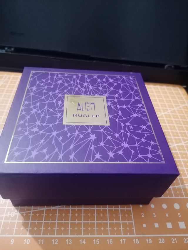 Lote Miniaturas Perfume Alien Mugler. Con regalo!