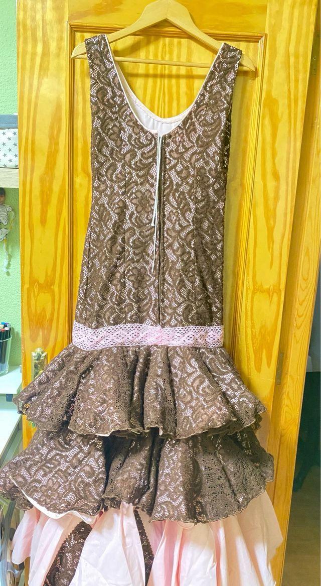 Vestido Sevillana volantes encaje