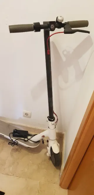 Patinete Eléctrico Blanco