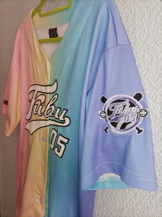 Camisa Fubu Arcoíris