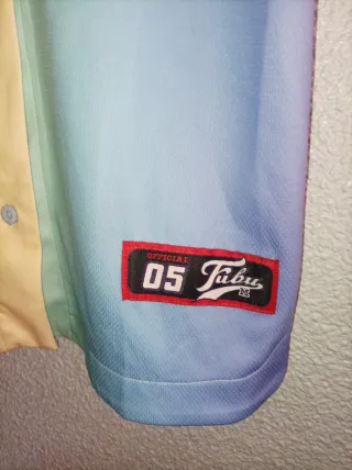 Camisa Fubu Arcoíris