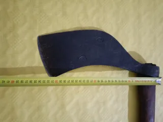 Destral antigua de leñador