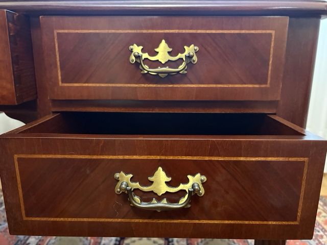 Escritorio y silla estilo inglés