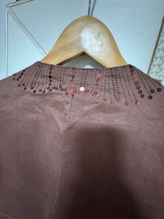 Traje 2 piezas lentejuelas marrón