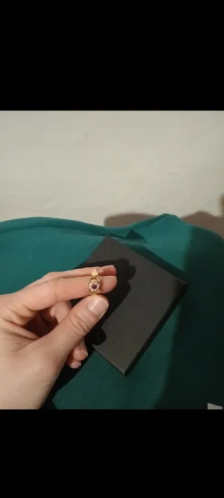 Anillo oro y rubí