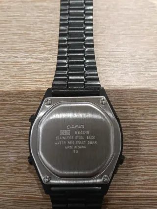 Casio W640 Reloj Digital Negro