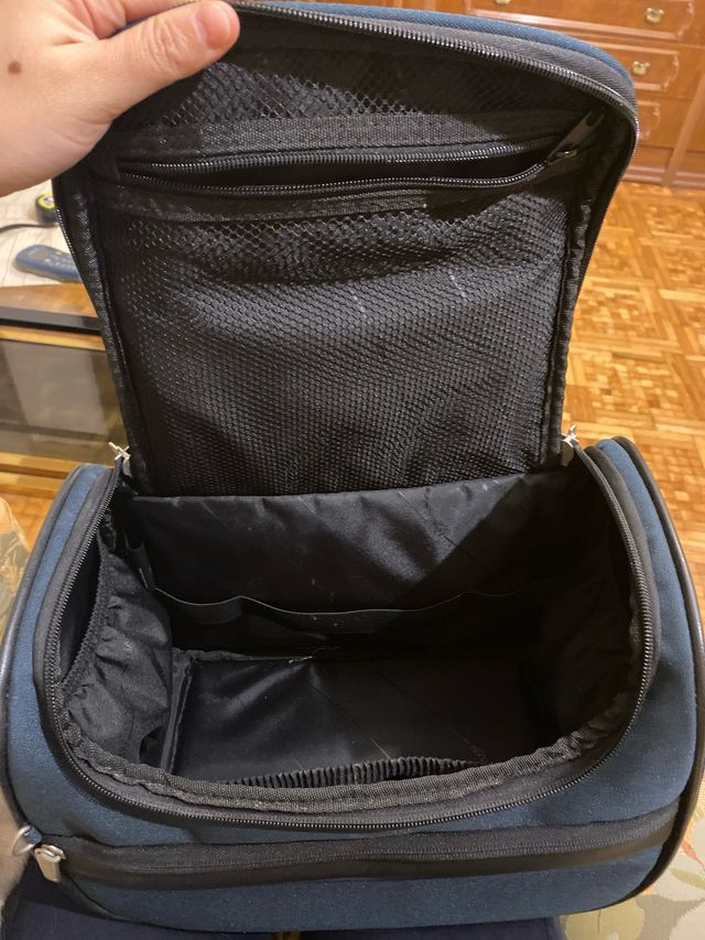 Neceser de viaje Titan azul