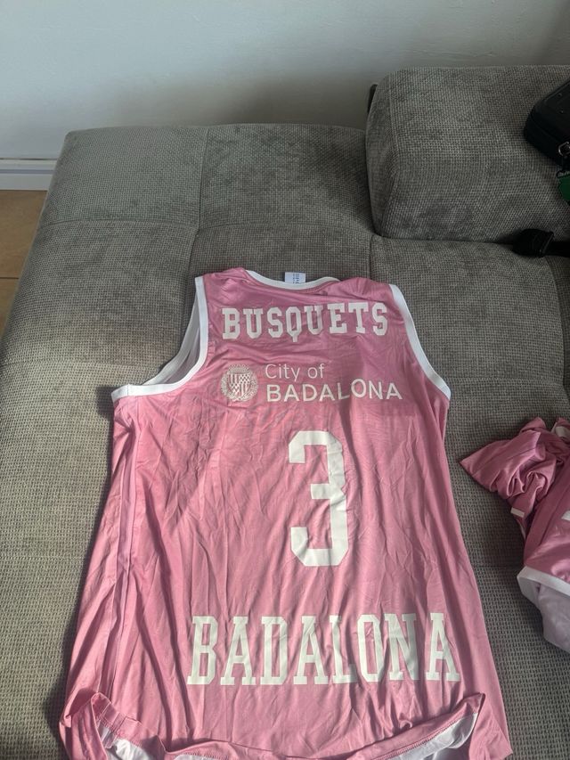 2Camisetas rosa Rodriguez 6 Badalona/BUSQUETS