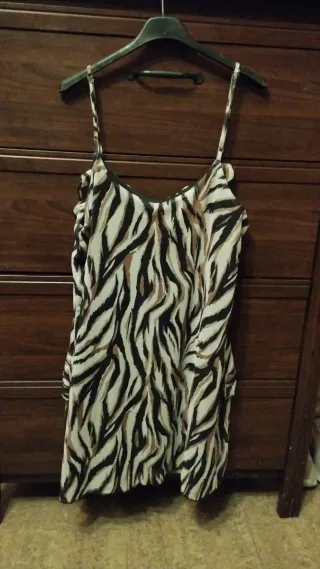 Vestido estampado cebra