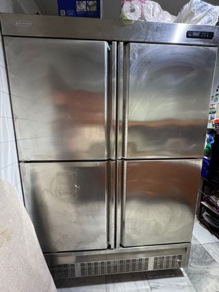 Nevera industrial Docriluc