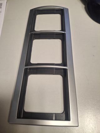 Placa Triple Niessen Olas Titanio