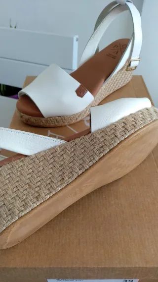 Sandalias Popa blancas talla 39