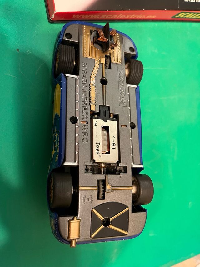 Carrinho de Slot Scalextric Subaru Impreza WRC Solberg/Mills