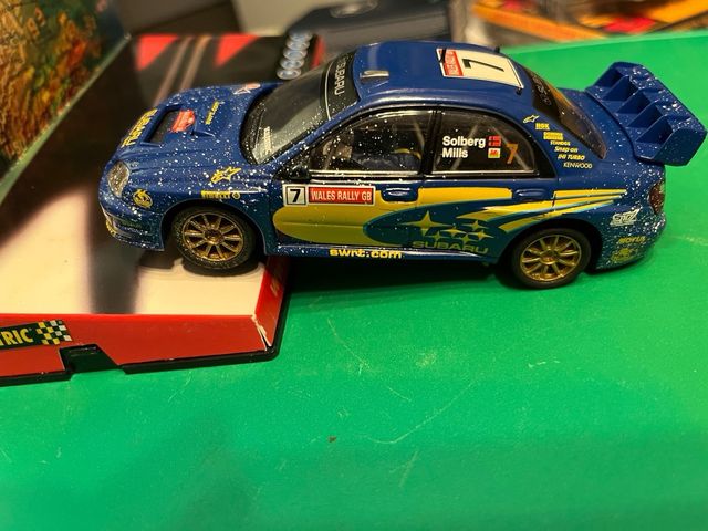 Carrinho de Slot Scalextric Subaru Impreza WRC Solberg/Mills