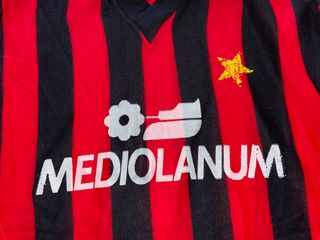 Maglia Milan Anni 90 Mediolanum Rossonera
