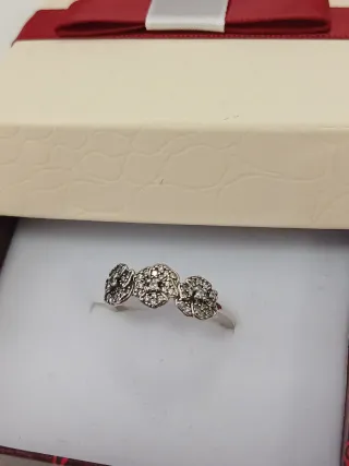 Anel prata com flores