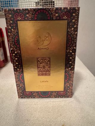 Perfume Lattafa Ajwad Dorado