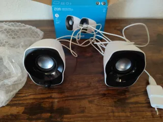 Altavoces Logitech Z120