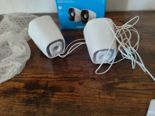 Altavoces Logitech Z120