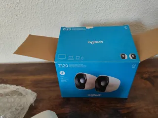 Altavoces Logitech Z120