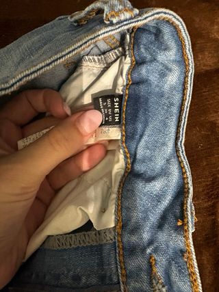 Pantalón vaquero pitillo azul