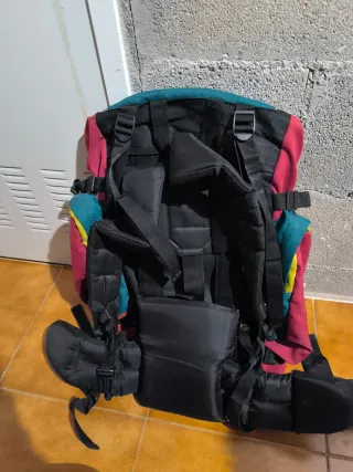 Mochila Montaña Retro Roja y Turquesa