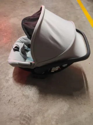 Silla coche grupo 0+ homologada.