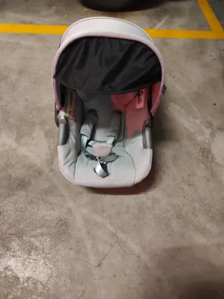Silla coche grupo 0+ homologada.