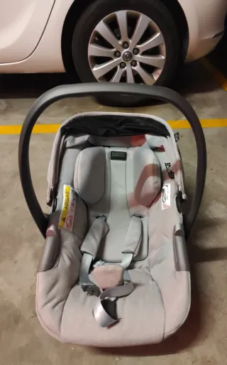 Silla coche grupo 0+ homologada.