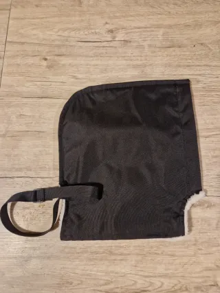 Guanti invernali neri con interno bianco