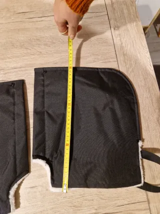 Guanti invernali neri con interno bianco