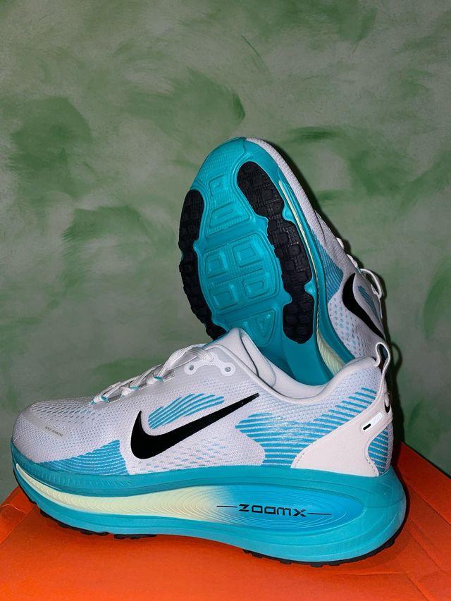 Nike Vomero 18 Talla 41 Blanco/Azul