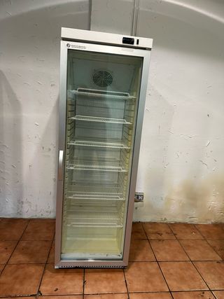 Nevera expositora 1 puerta