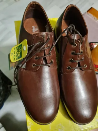 Zapatos Pitillos Piel Caballero T39 Sin estrenar.