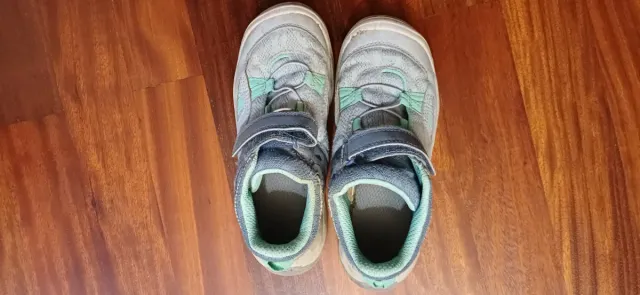 Lote calzado infantil talla 33