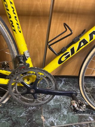 Bicicleta de carretera Giant Clásica sin ruedas