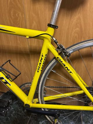 Bicicleta de carretera Giant Clásica sin ruedas