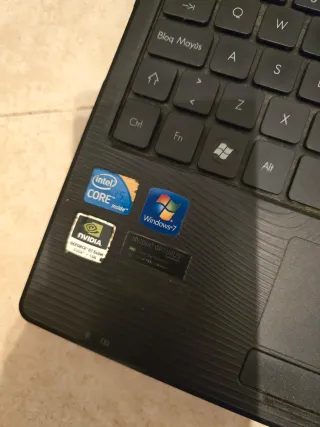 Packard Bell portátil negro modelo pew91