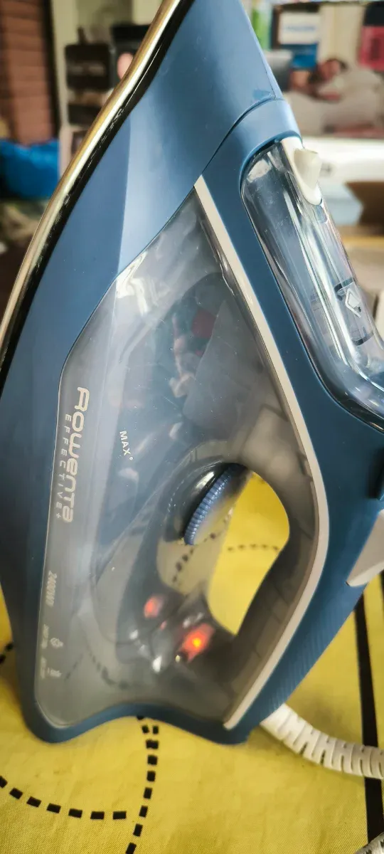 Plancha de vapor Rowenta Effective 2400W