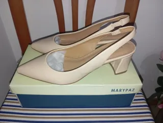 Zapatos MARYPAZ Talla 40 Beige Tacón Slingback