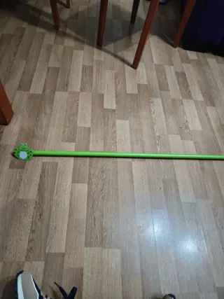 Barra cortina madera verde