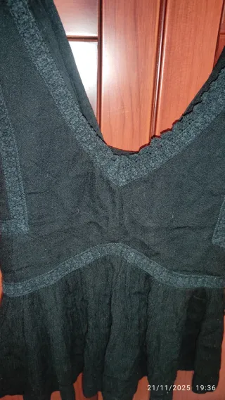 Top negro tirantes cruzados